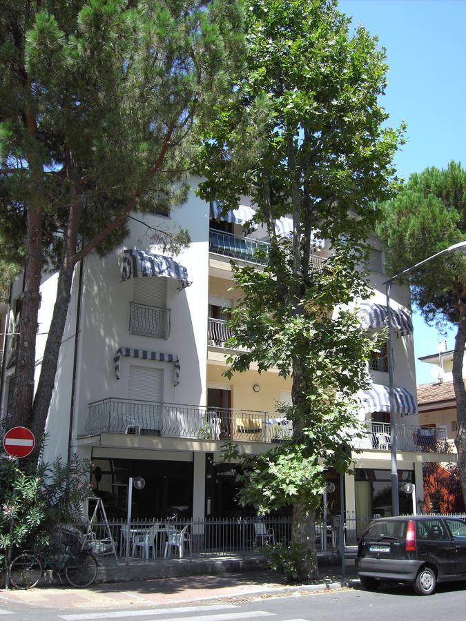 Residence Monaco Appartamenti Rimini Exterior foto