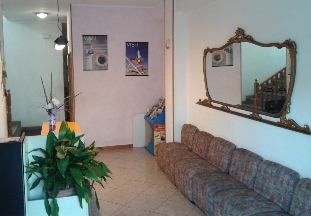 Residence Monaco Appartamenti Rimini Exterior foto